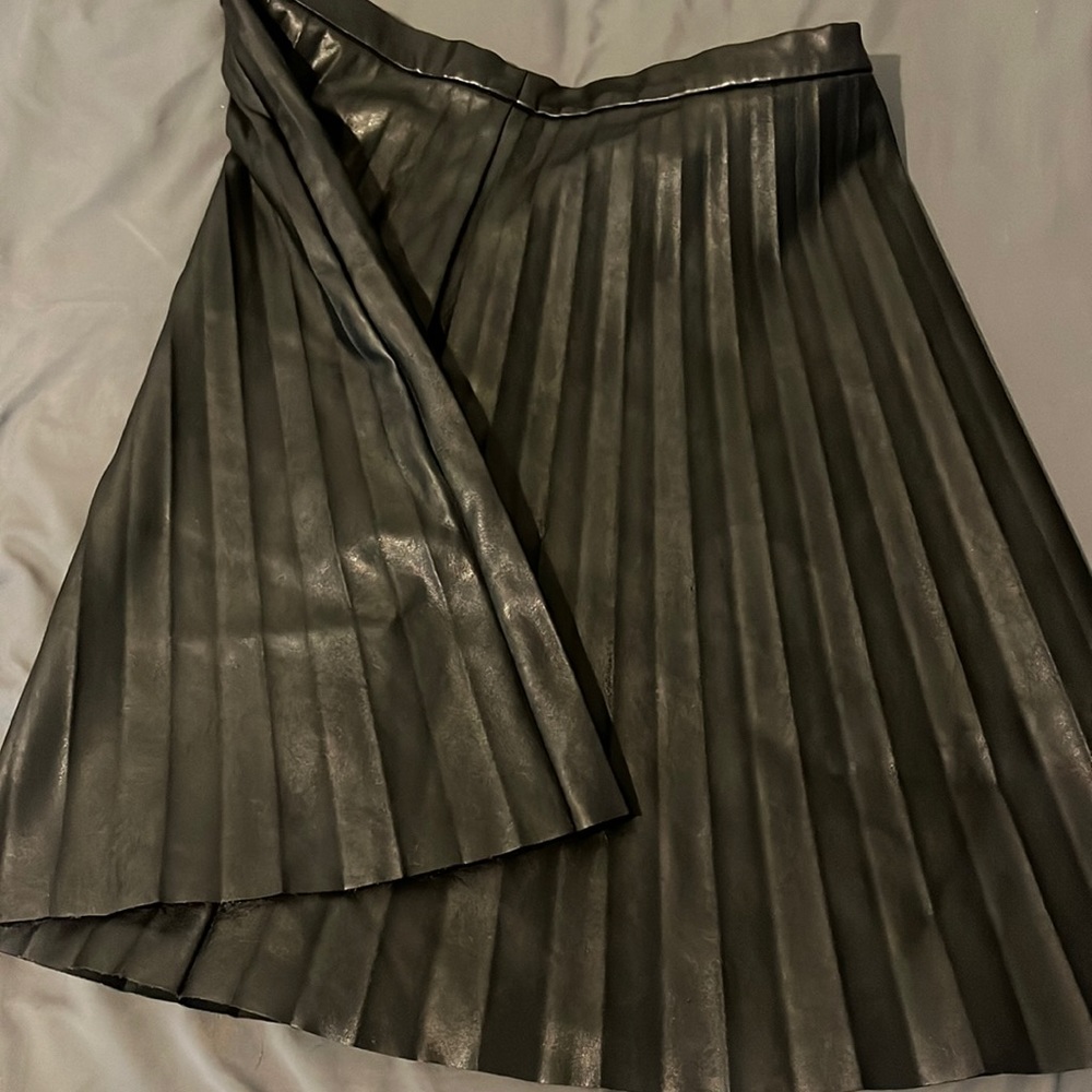Black pleather skirt